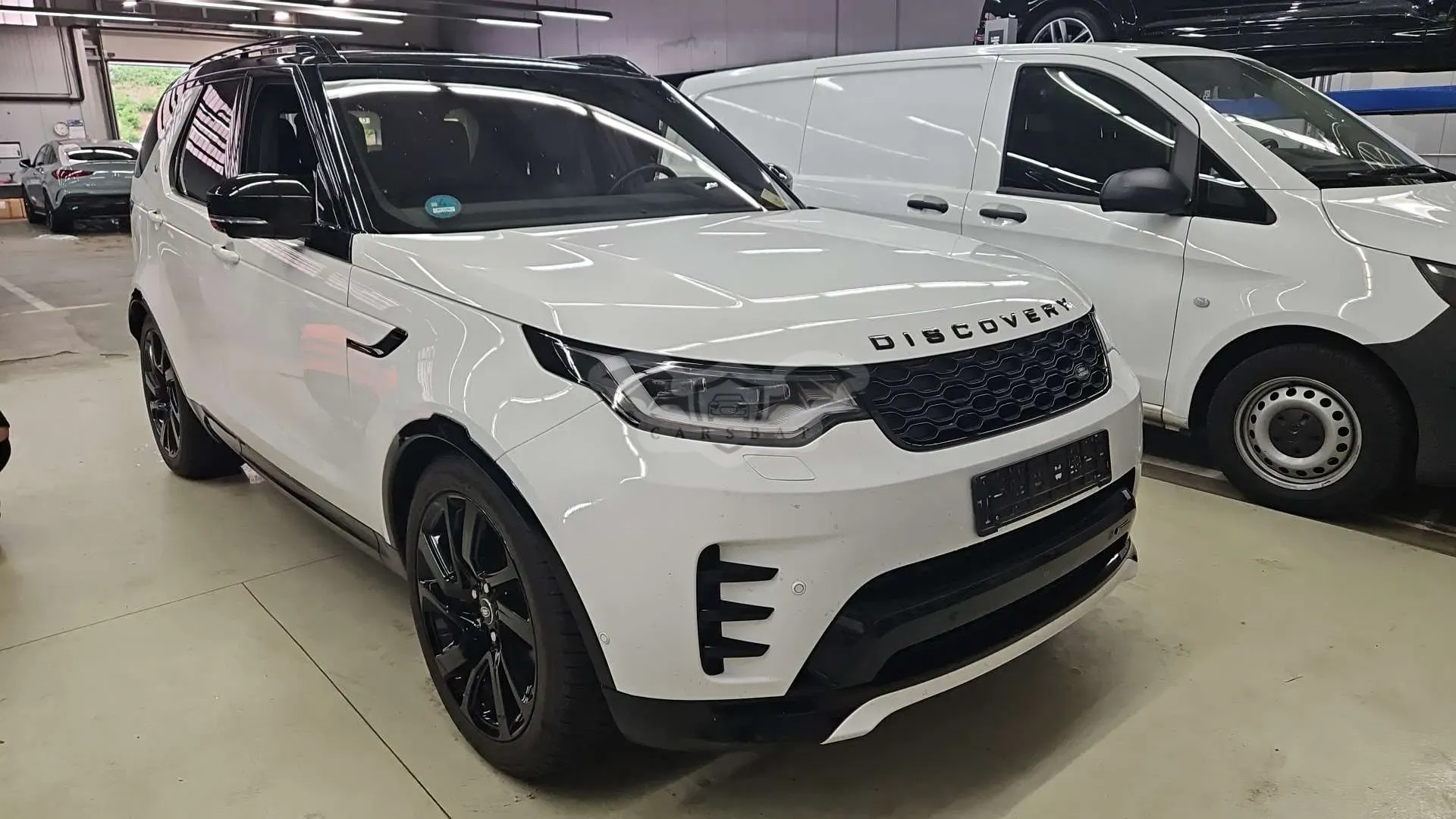 Land Rover Discovery R-Dynamic SE 2023