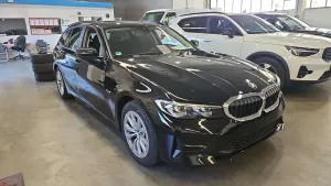 BMW 3 Series Touring 320e 2022