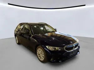 BMW 3 Series Touring 330e 2021