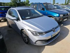 Volkswagen Golf 1.0 eTSI Life 2022