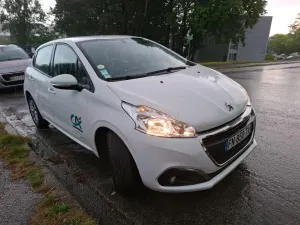 Peugeot 208 1.5 HDI Premium 2020