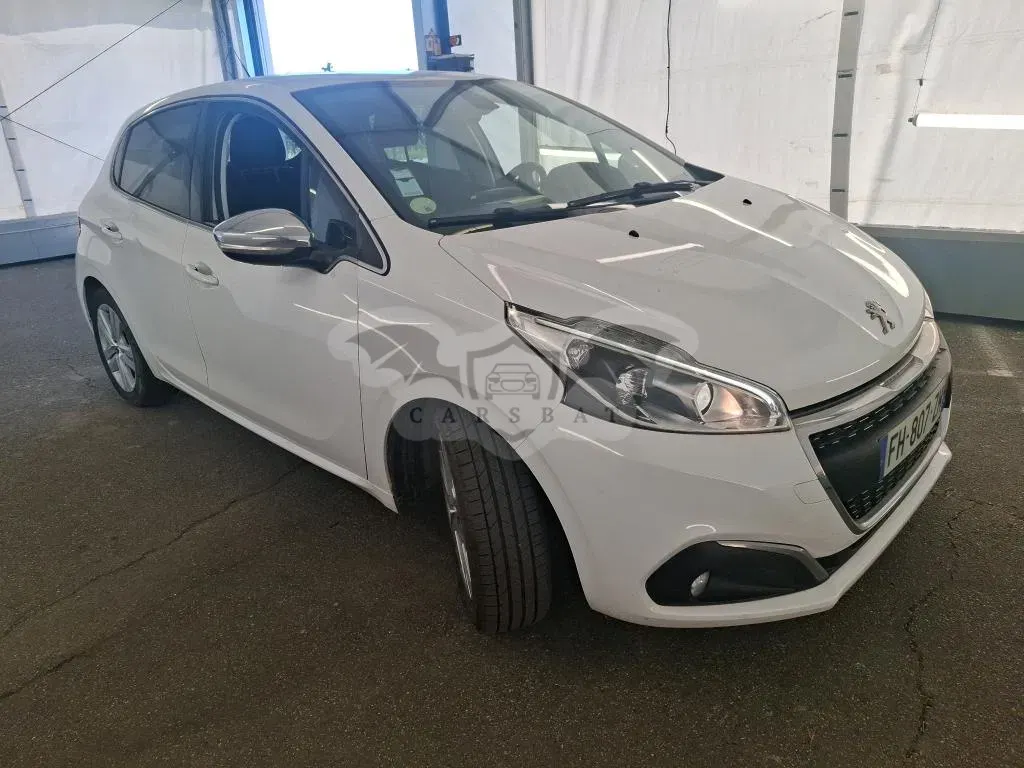 Peugeot 208 Allure Business 2019
