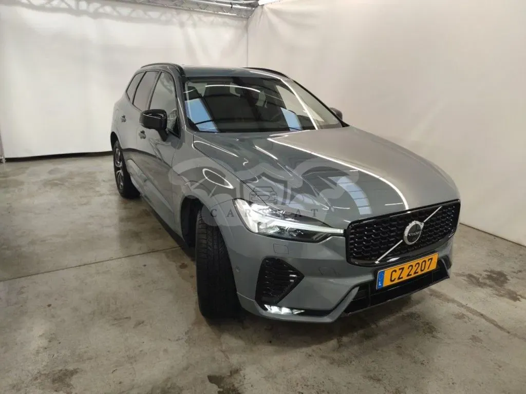 Volvo XC60 2.0 B4 Plus Dark 2022