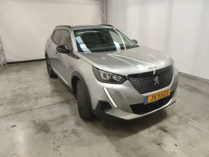 Peugeot 2008 1.2i Allure 2022