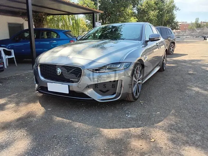 Jaguar XE 2.0d R-Dynamic S 2024