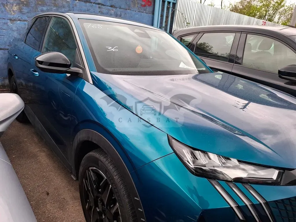 Peugeot 3008 1.2i Allure 2024