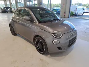 Fiat 500 La Prima 2022