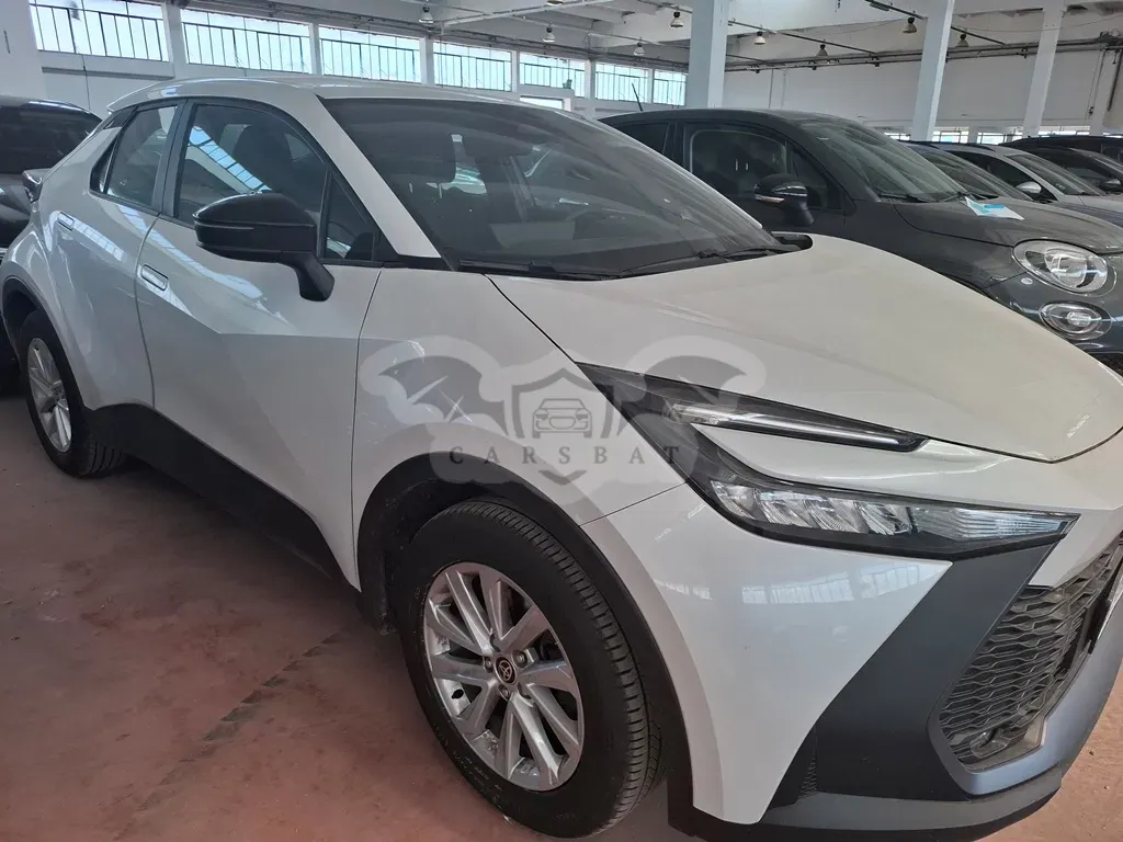 Toyota C-HR 1.8 Active 2024