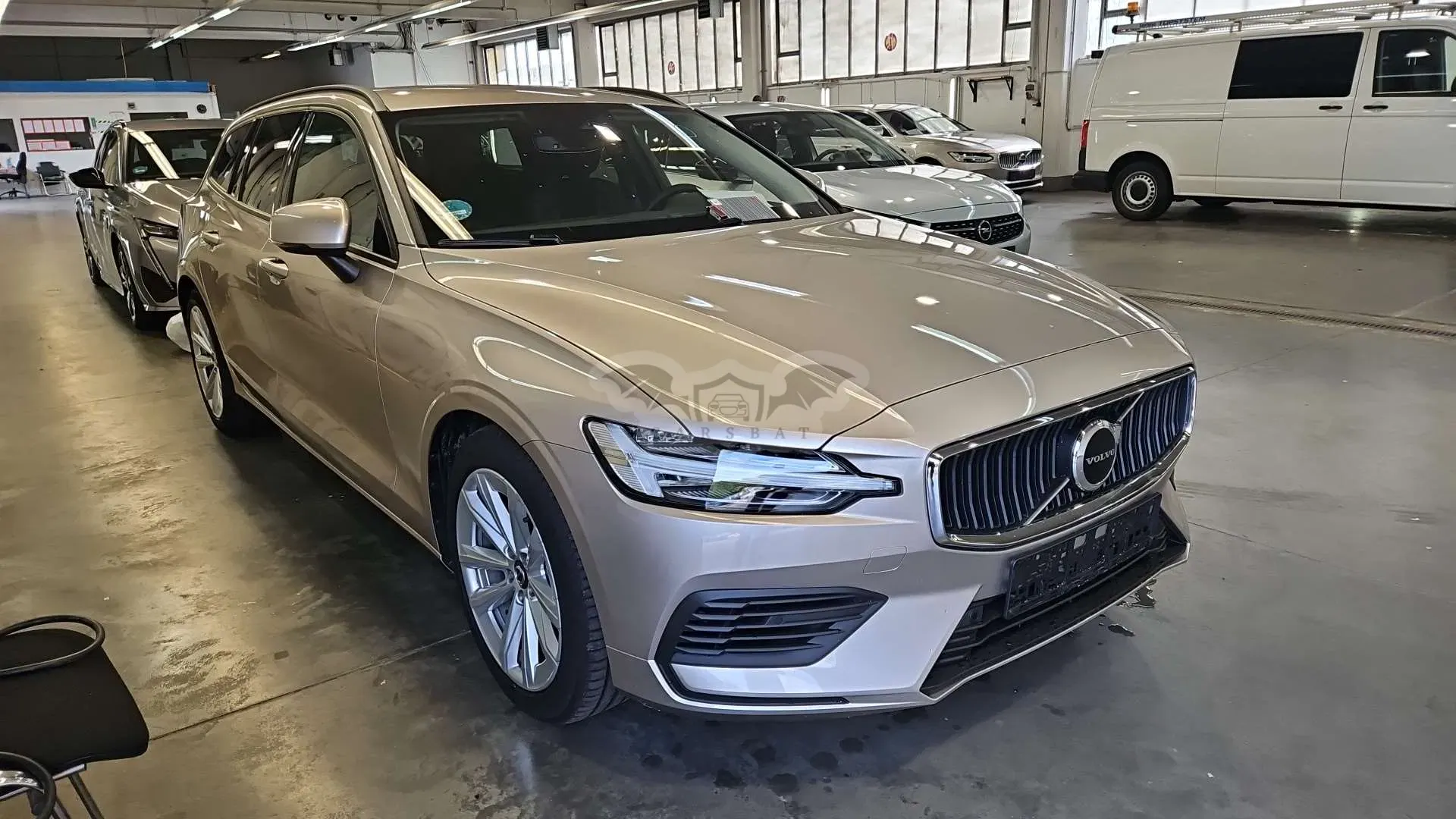 Volvo V60 T6 Core 2025