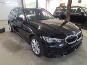 BMW 3 Series Touring 318i Advantage 2022
