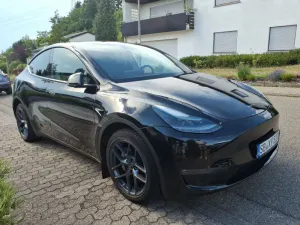 Tesla Model Y Long Range 2023
