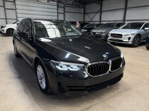 BMW 5 Series Touring 518 2022