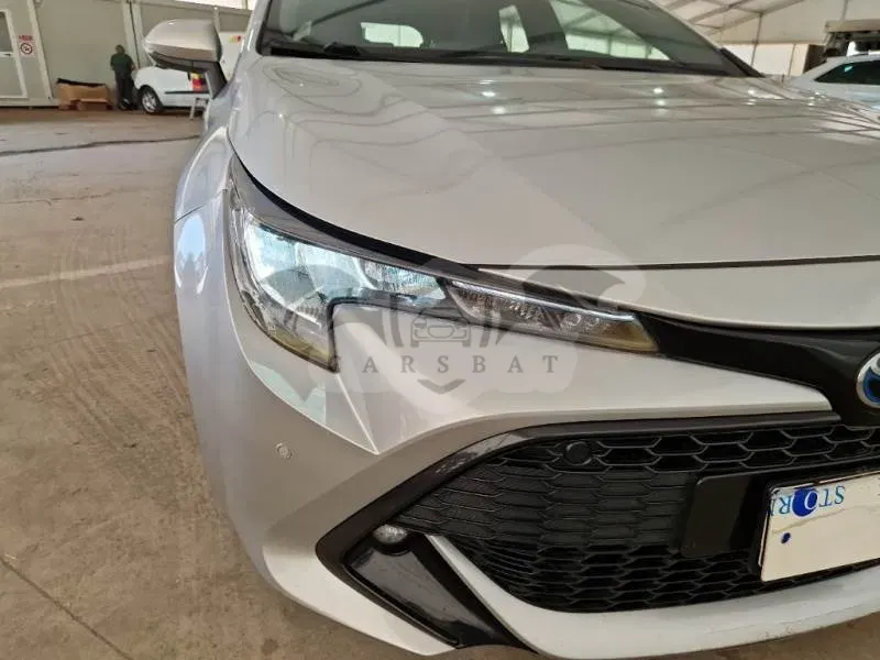 Toyota Corolla Touring Sports 1.8h Business 2021