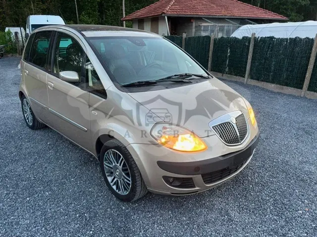 Lancia Musa 1.4i 2005