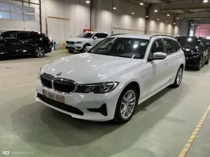 BMW 3 Series Touring 318d 2022