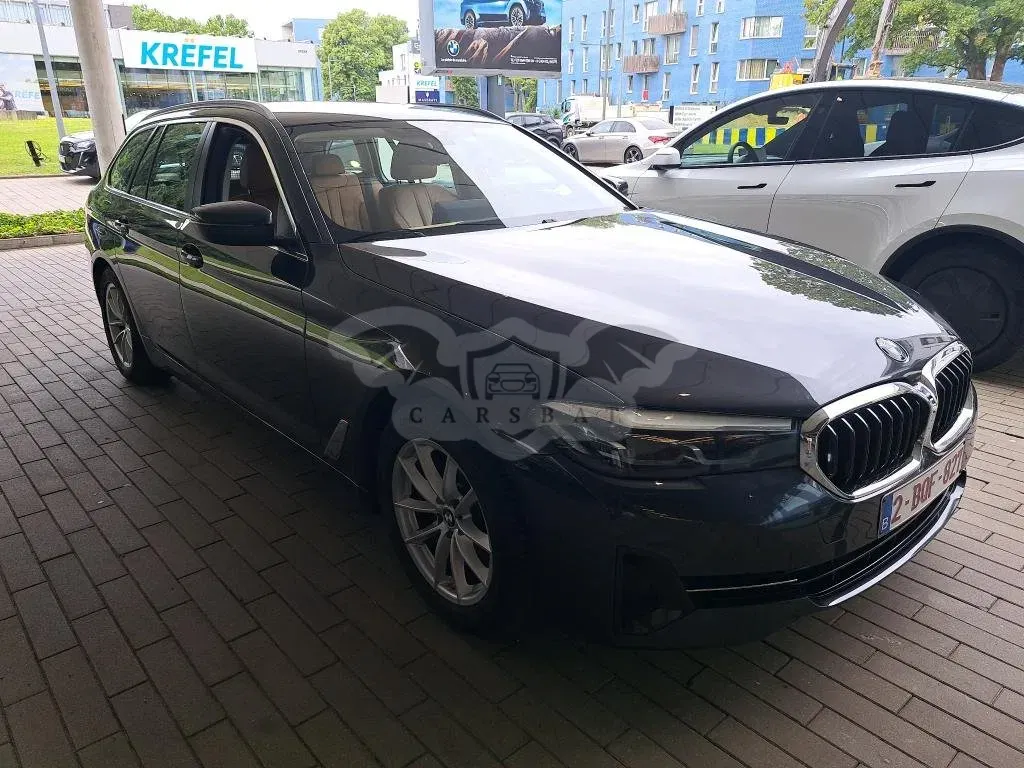 BMW 5 Series Touring 518d 2022