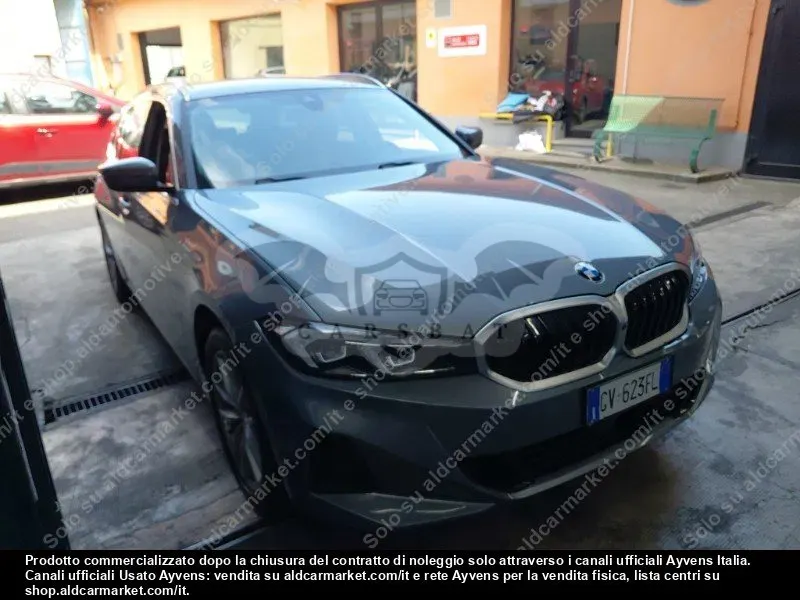 BMW 3 Series Touring 320i 2024