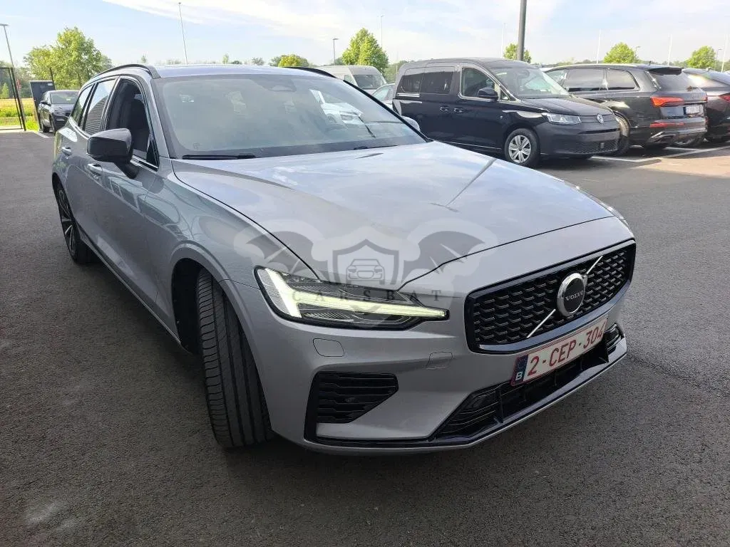 Volvo V60 T6 R-Design 2022
