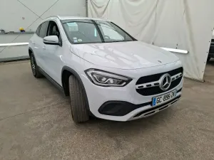 Mercedes-Benz GLA 200d Business Line 2021