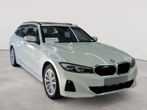 BMW 3 Series Touring 320e 2022
