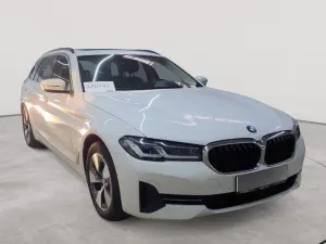BMW 5 Series Touring 520d 2023