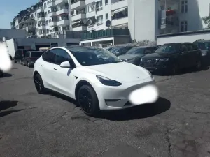 Tesla Model Y Long Range 2023