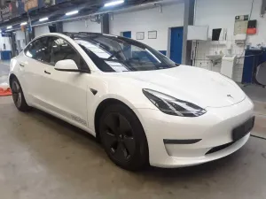 Tesla Model 3 Long Range 2021