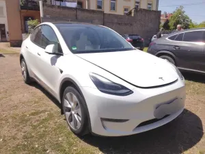 Tesla Model Y Long Range 2023