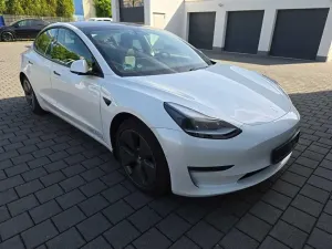 Tesla Model 3 Long Range 2021