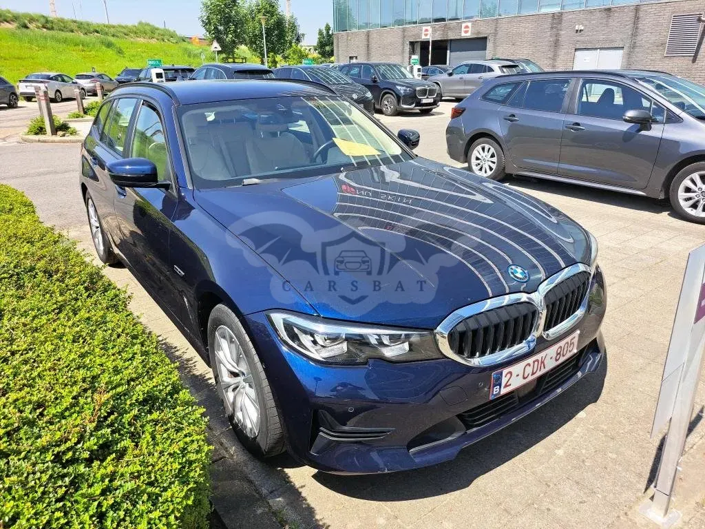 BMW 3 Series Touring 320e Business Design 2022