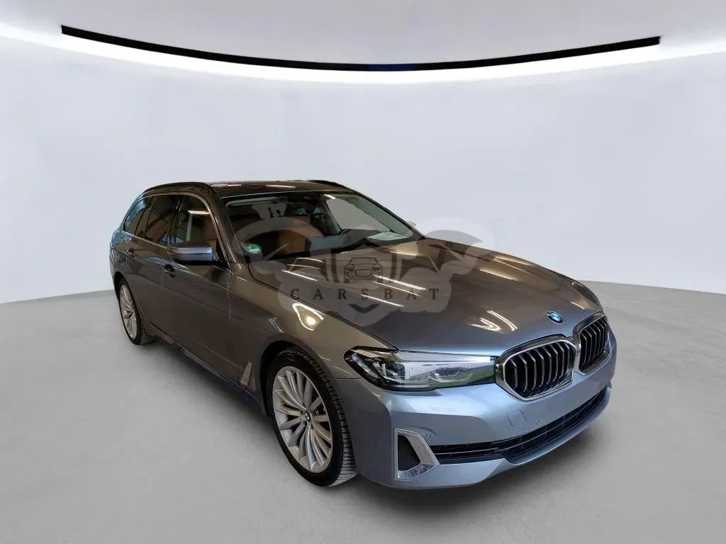 BMW 5 Series Touring 530i 2021