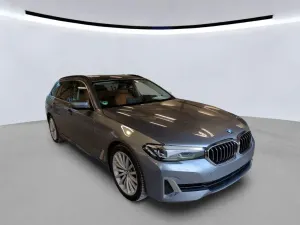 BMW 5 Series Touring 530i 2021