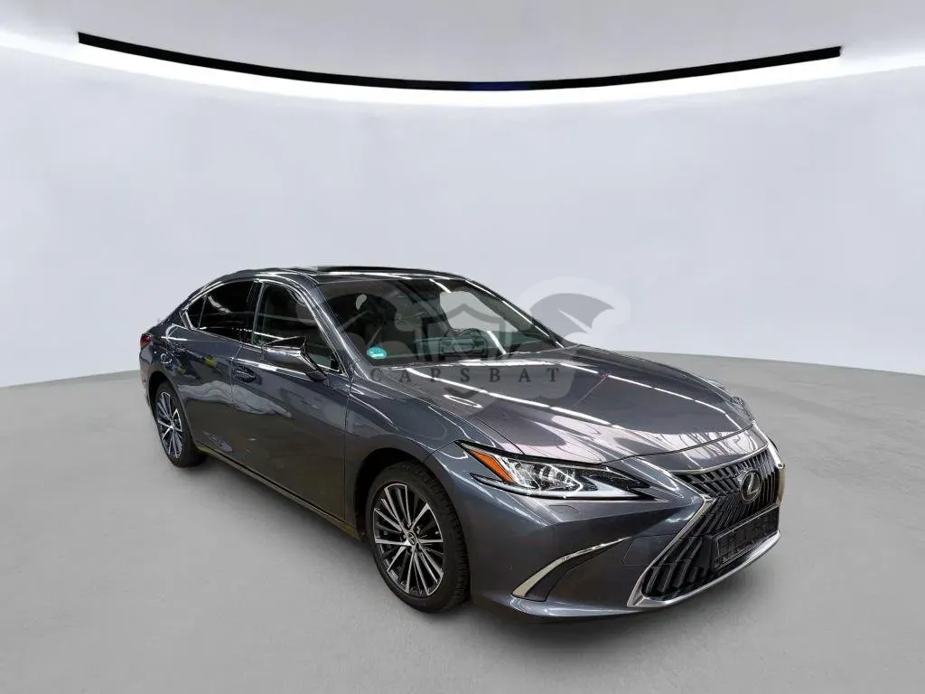 Lexus ES 300h 2023