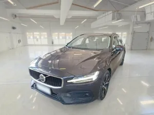 Volvo V60 B4 Core 2023
