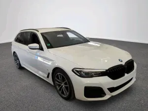 BMW 5 Series Touring 520d 2022