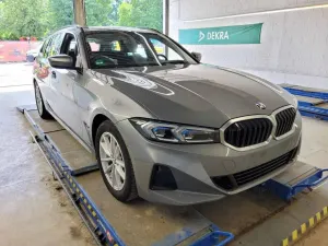 BMW 3 Series Touring 318d 2023