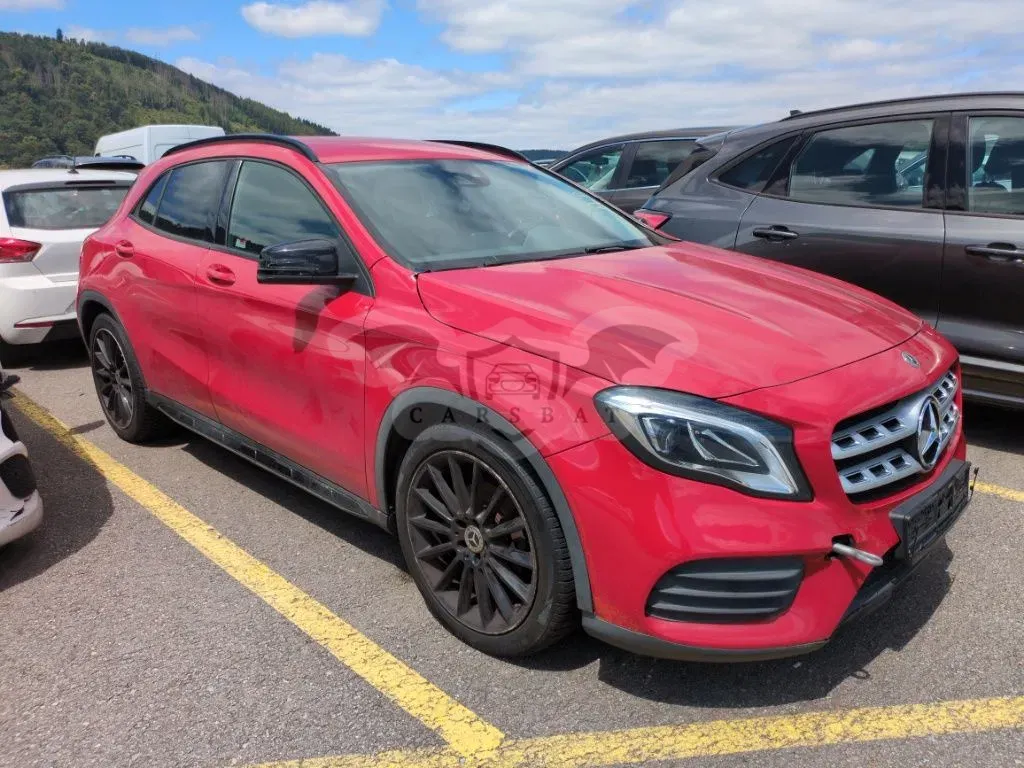 Mercedes-Benz GLA 200 2020