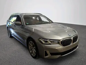 BMW 5 Series Touring 530e Luxury 2023