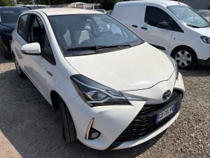 Toyota Yaris 1.5h Business 2020