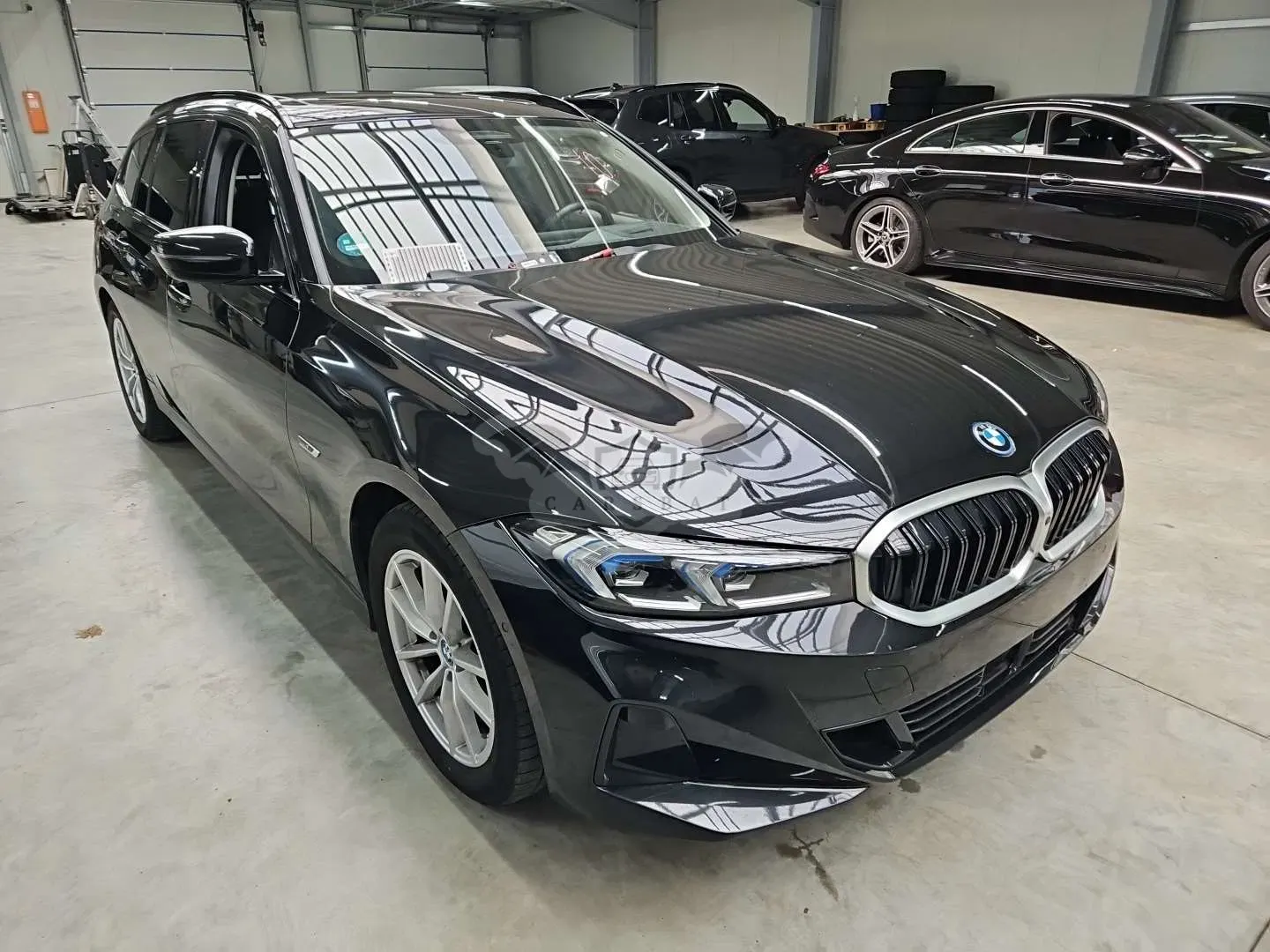 BMW 3 Series Touring 330e 2023