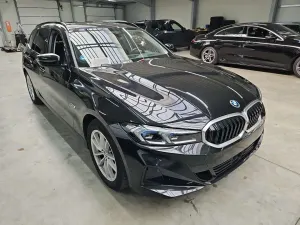 BMW 3 Series Touring 330e 2023