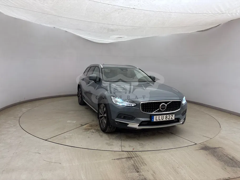 Volvo V90 Cross Country B4 Plus 2022