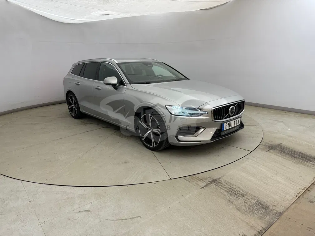 Volvo V60 T6 Core 2022