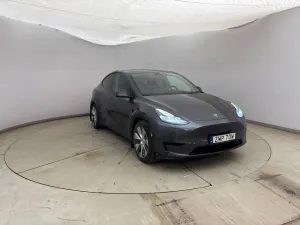 Tesla Model Y Standard Range 60 kWh 2023