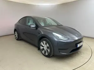 Tesla Model Y Standard Range 60 kWh 2023
