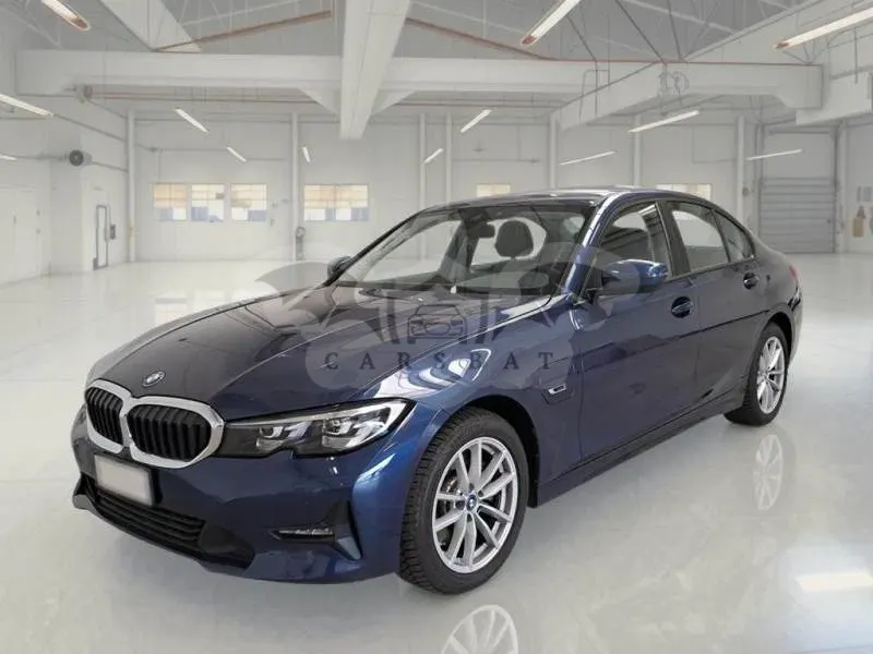 BMW 3 Series 320e Business Advantage 2022