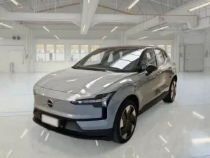 Volvo EX30 Extended Range Plus 2024