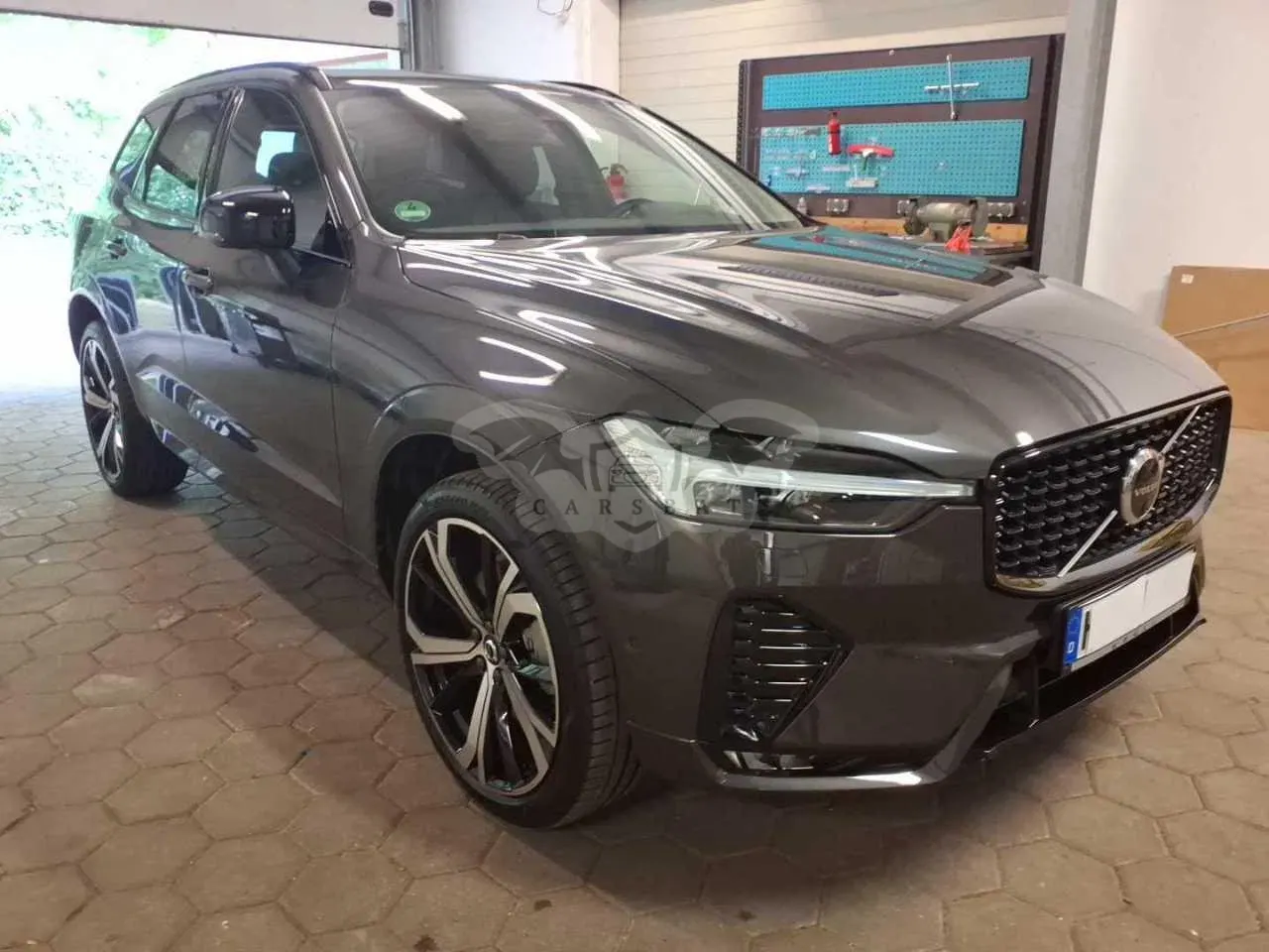 Volvo XC60 B4 Plus Dark 2023