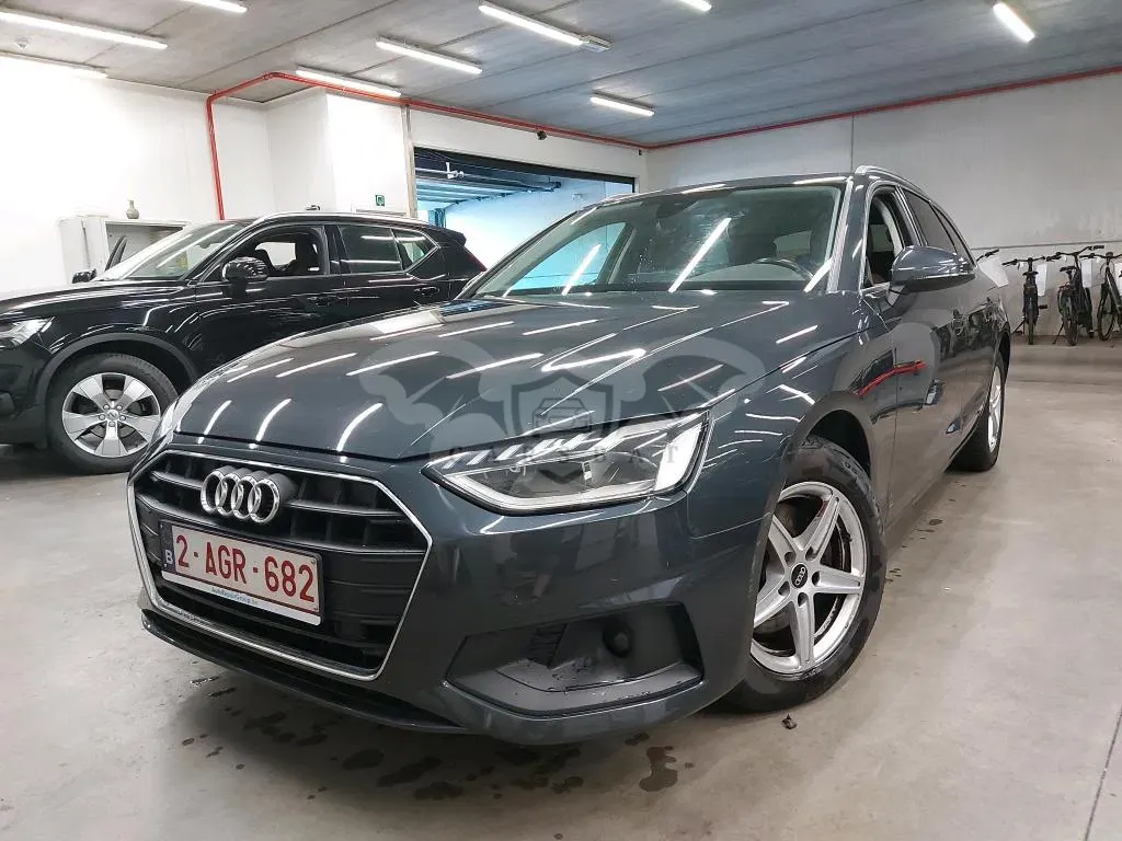 Audi A4 Avant 30 TDI Business 2021