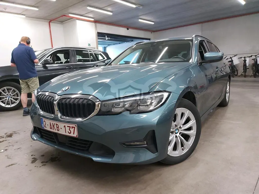 BMW 3 Series Touring 318d 2021